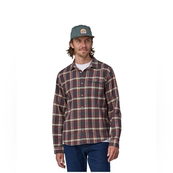Patagonia MEN'SLONG-SLEEVED COTTON IN CONVERSION LIGHTWEIGHT FJORD FLANNEL SHIRT - Picture 1 of 6